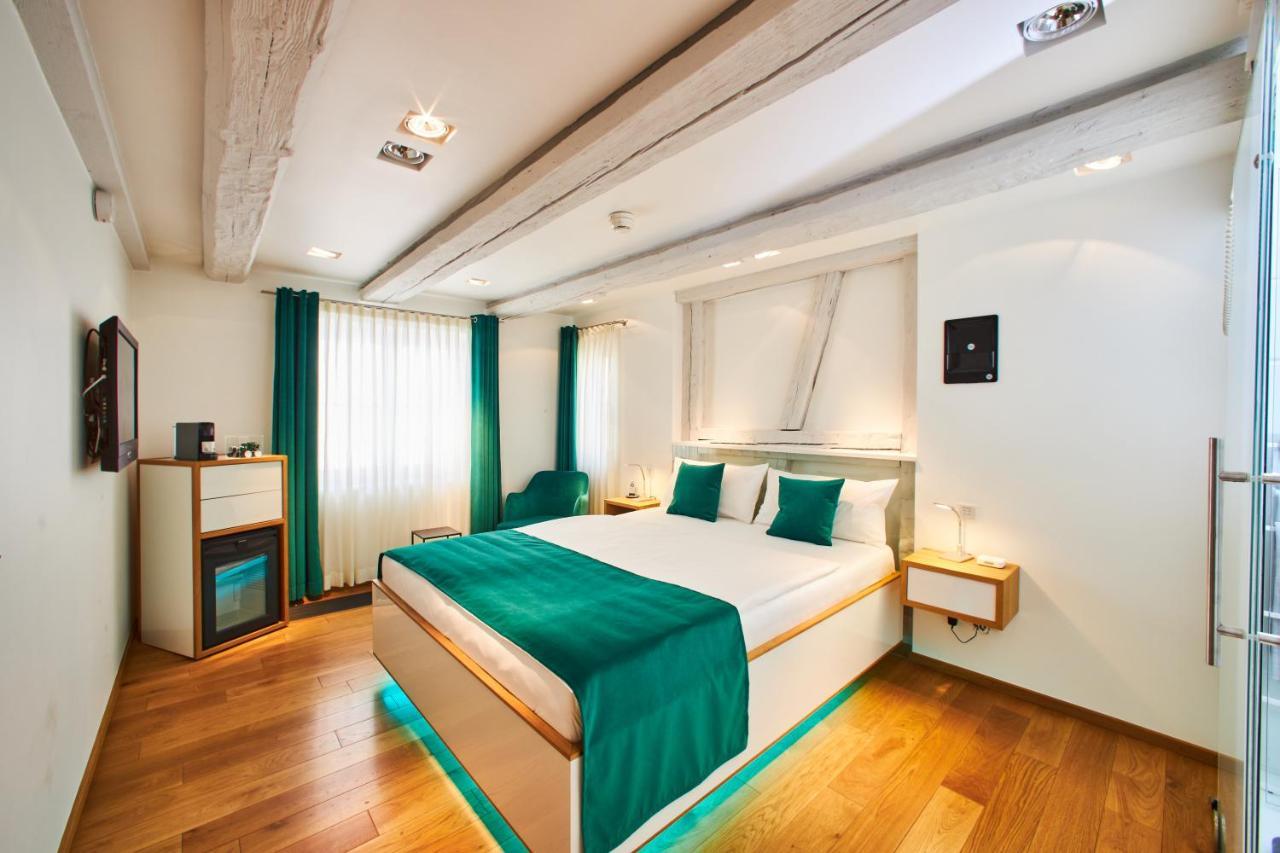 Hotel Max Am See 미르스부르크 외부 사진